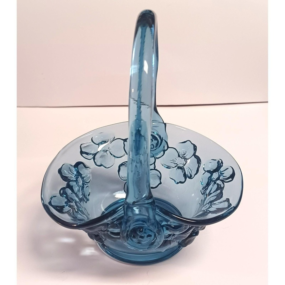 Vintage Tiara Indiana Glass Blue Dogwood Flower Handled Basket Decor 8"